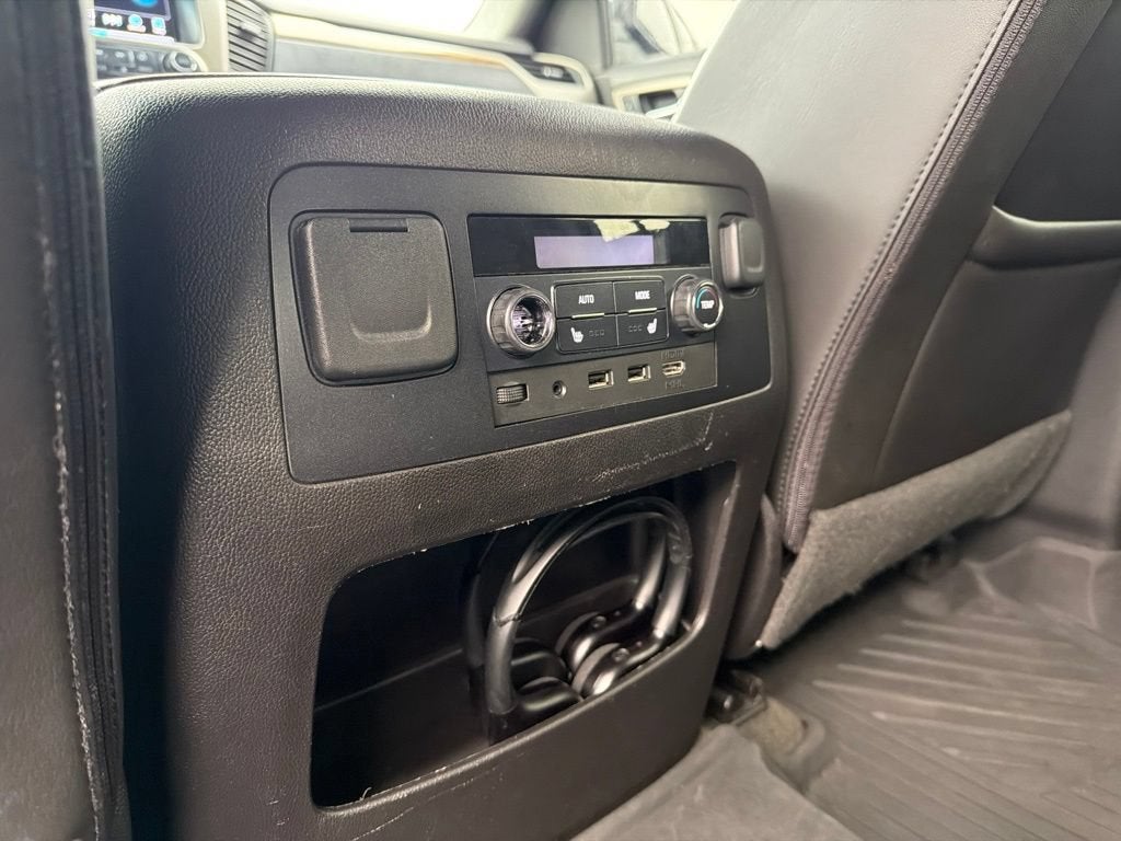 2017 GMC Yukon Denali - Photo 12