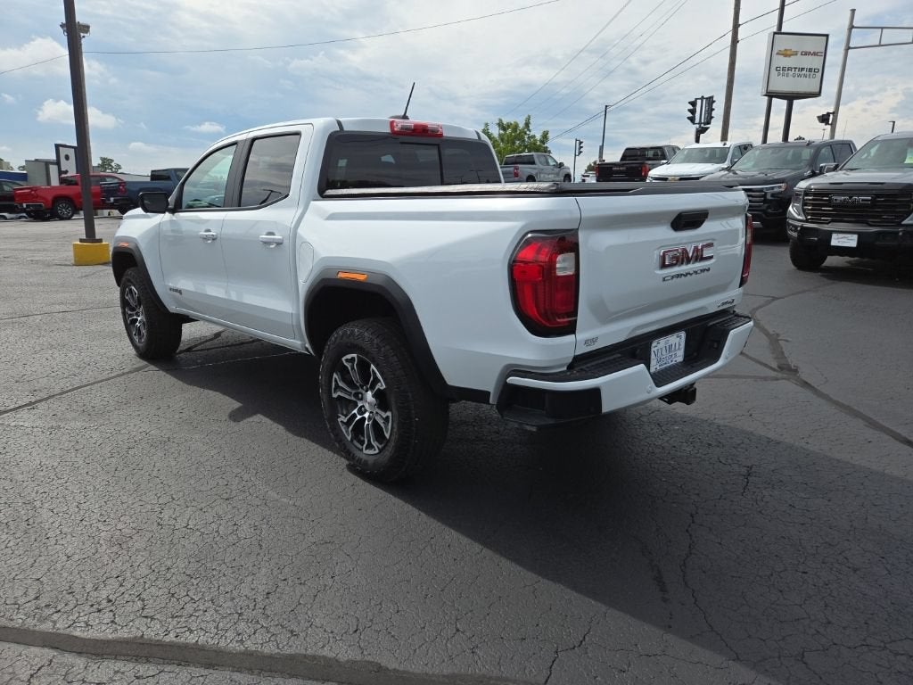 2023 GMC Canyon 4WD AT4