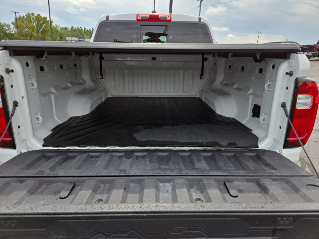 2023 GMC Canyon 4WD AT4