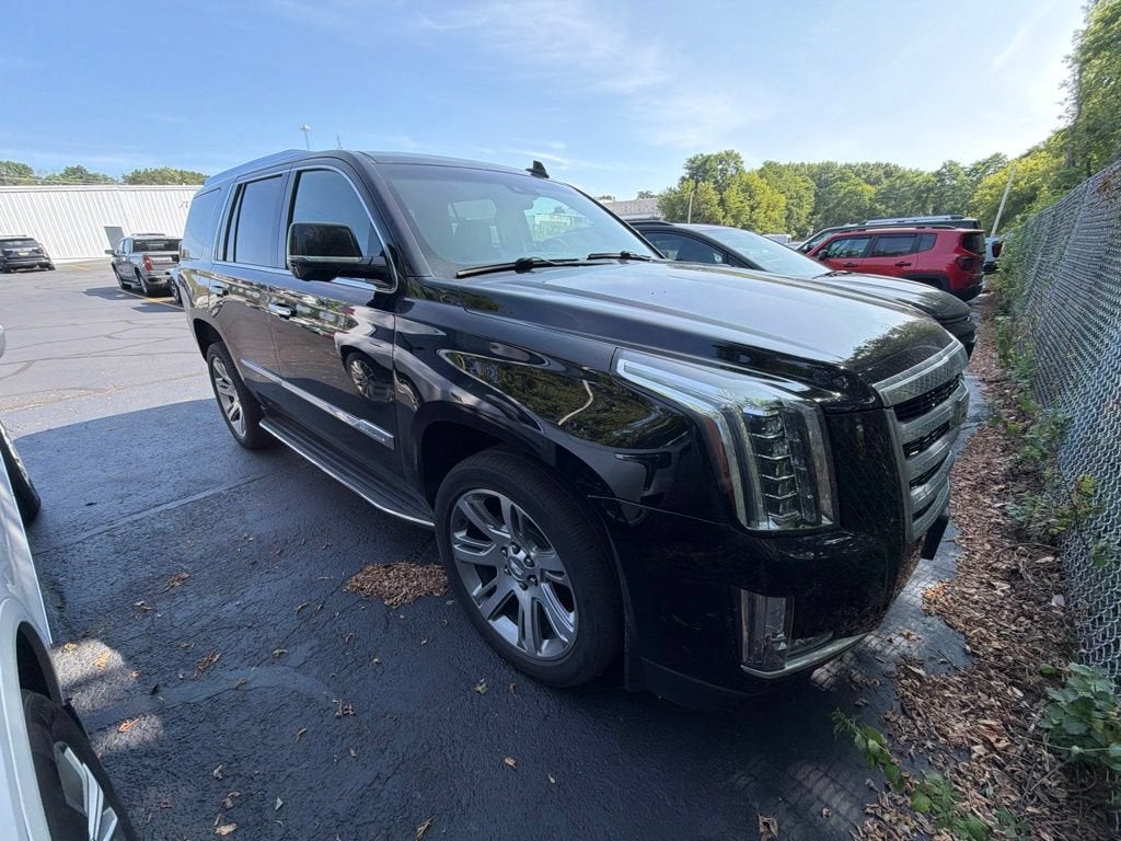 2017 Cadillac Escalade Luxury
