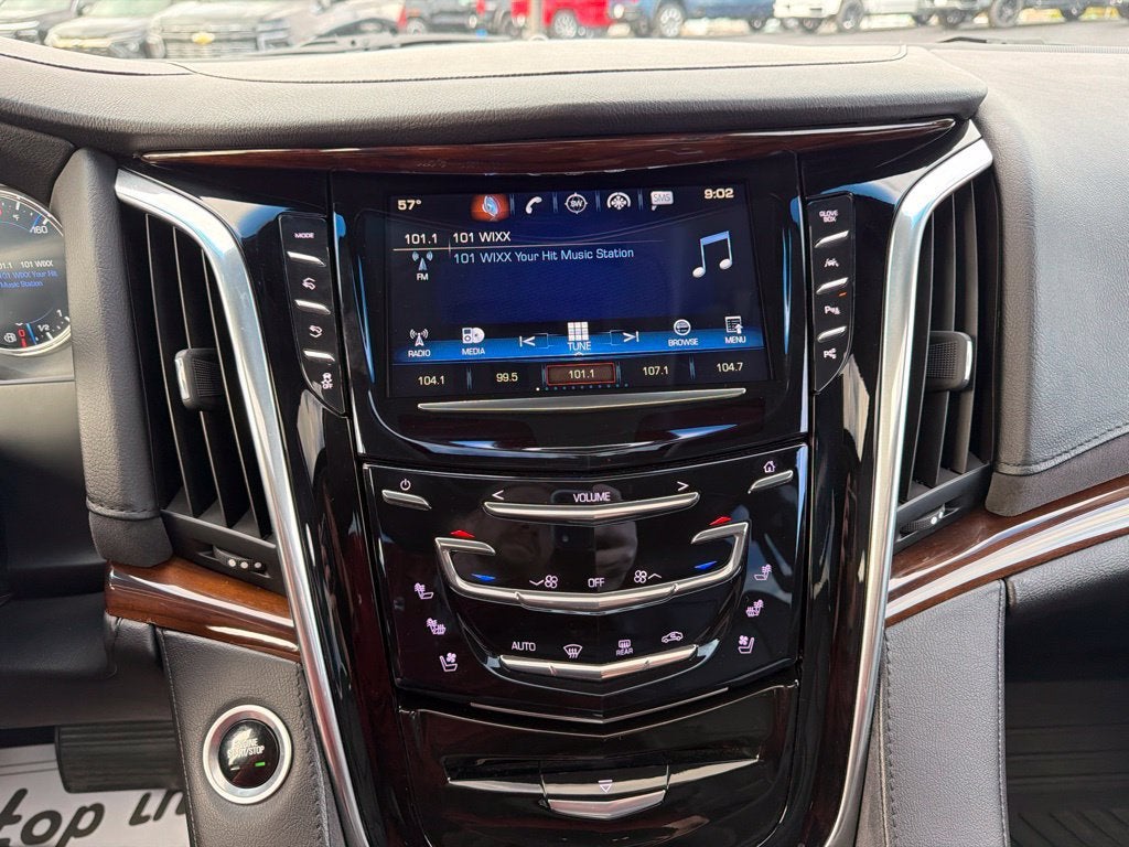 2017 Cadillac Escalade Luxury