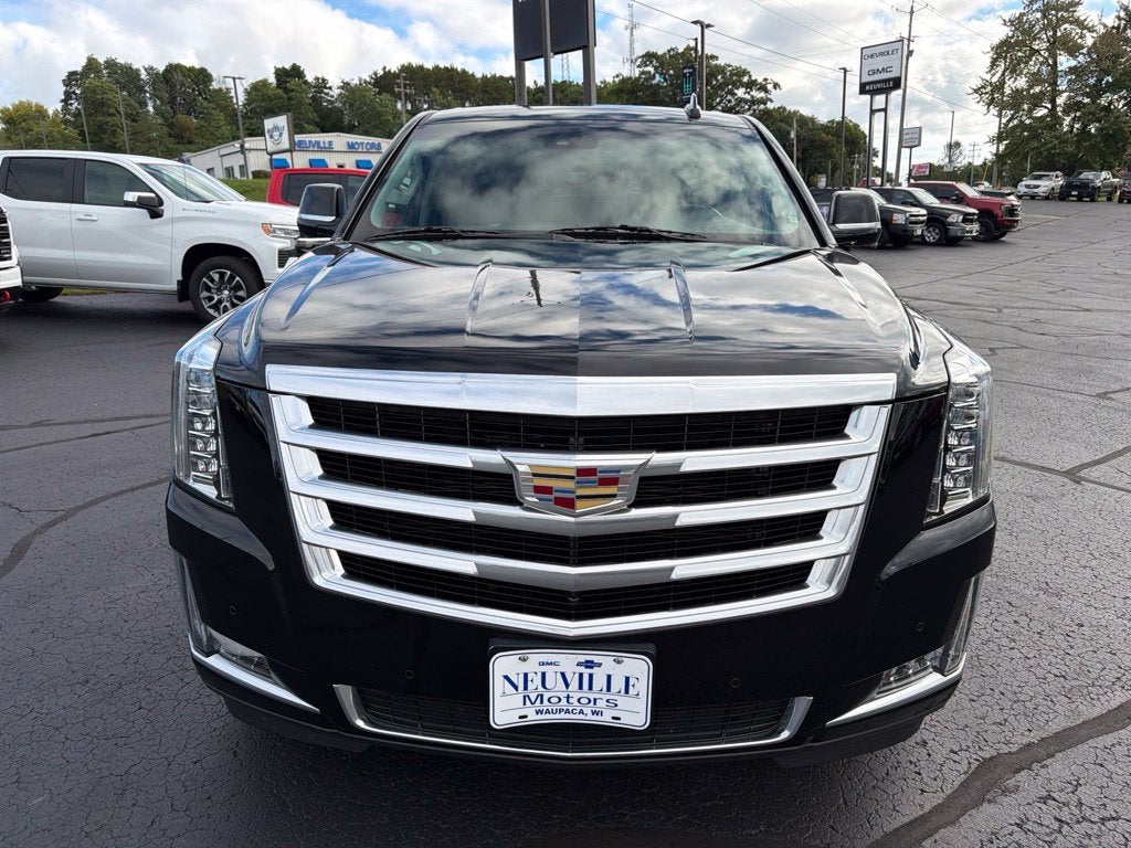 2017 Cadillac Escalade Luxury