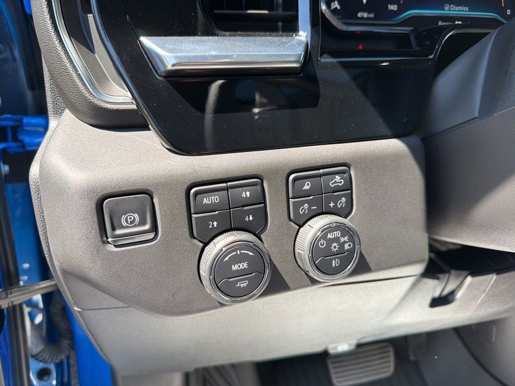2025 Chevrolet Silverado 1500 LT Trail Boss