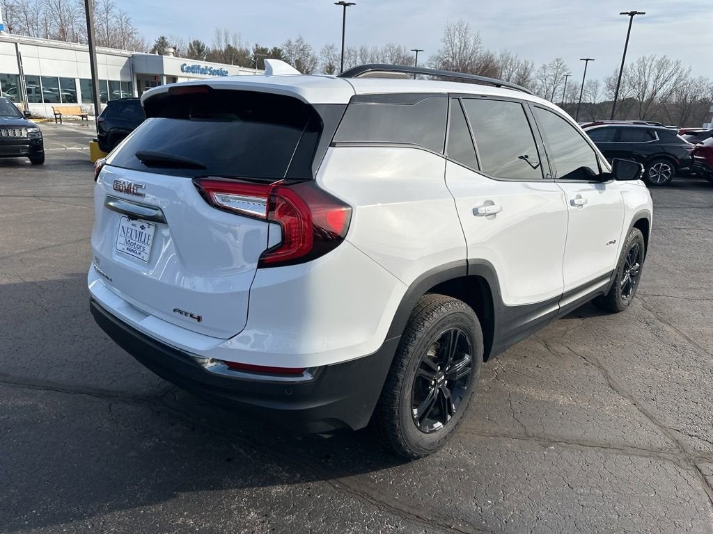 2023 GMC Terrain AT4