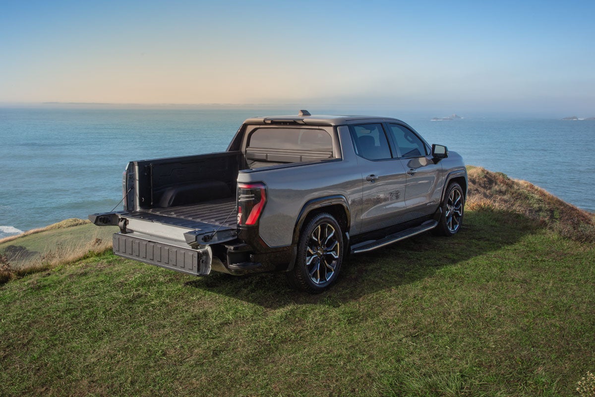 Neuville Motors GMC in Waupaca WI