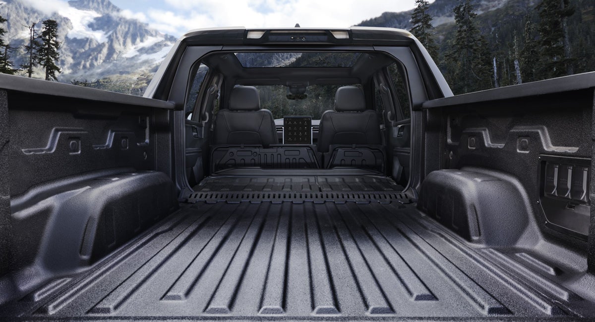 Neuville Motors GMC in Waupaca WI